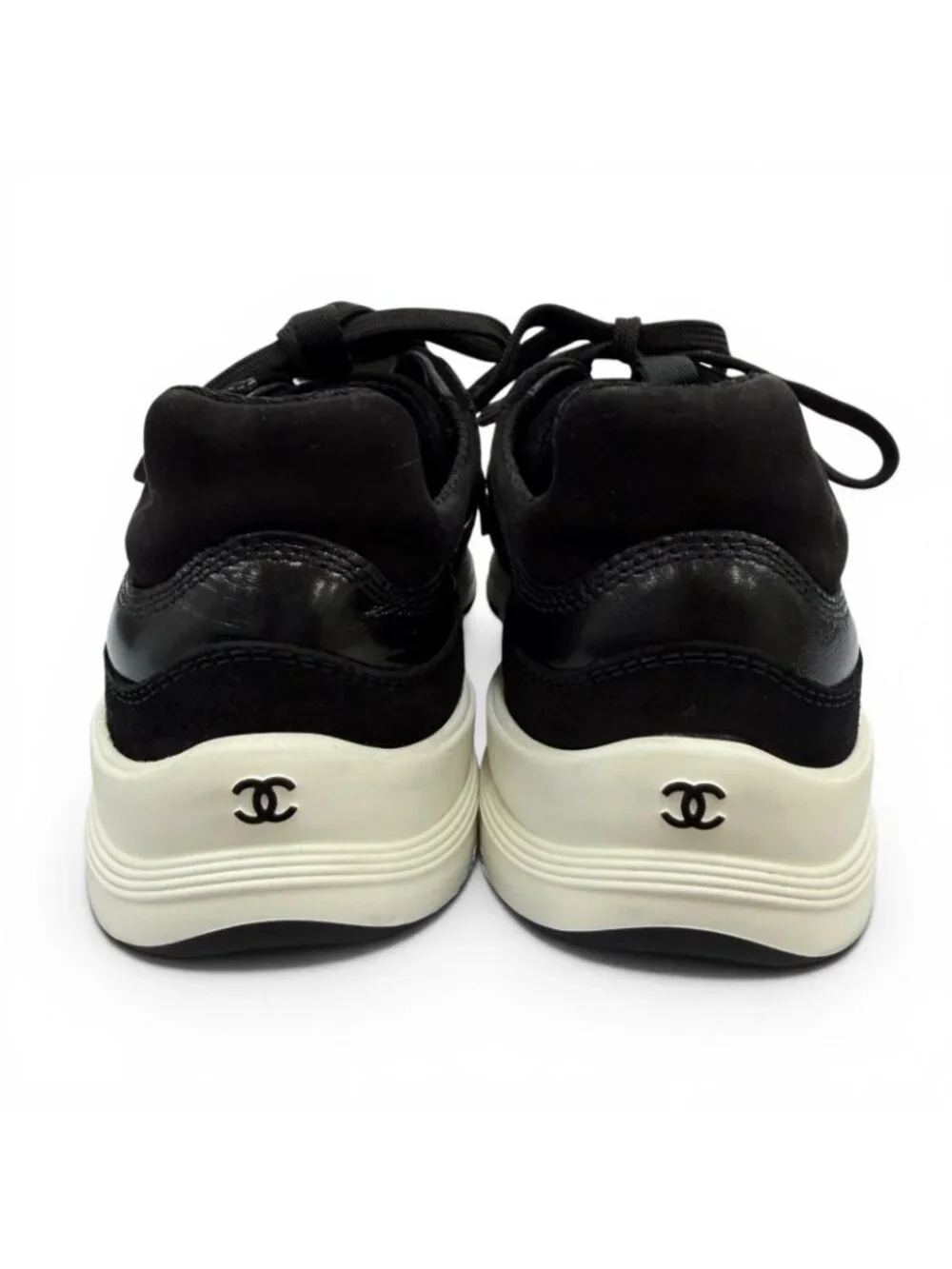 Chanel CC Logo Lace-up Leather Low-Top Sneakers Black